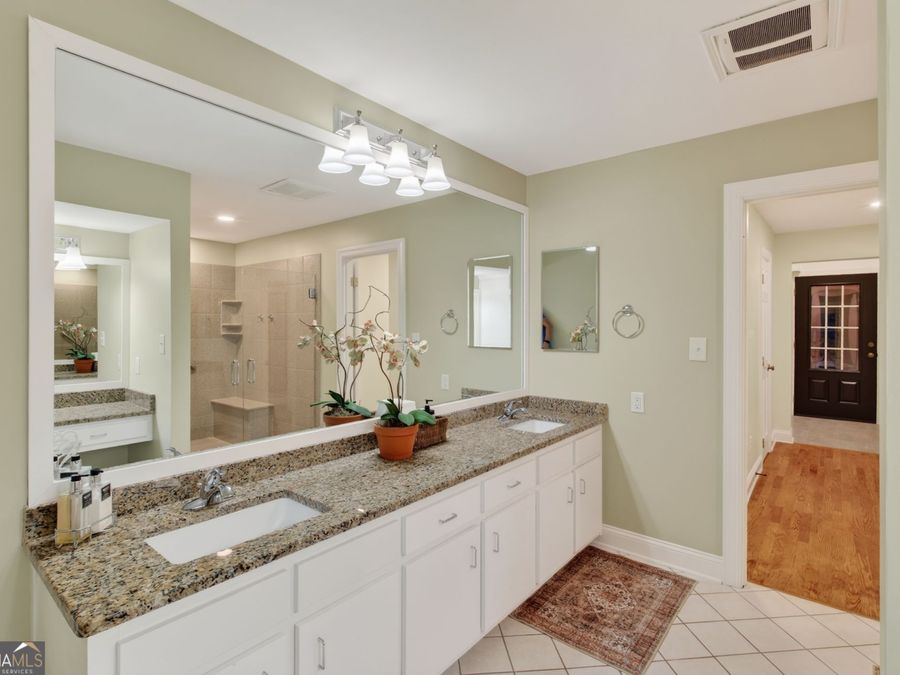 Property Image 138