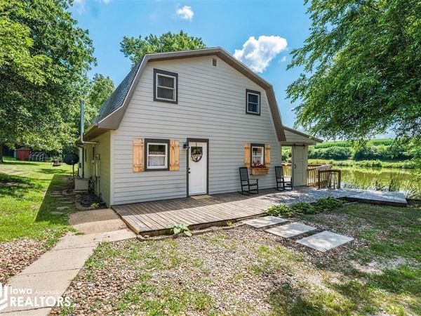 1834 Eaton Avenue, Leighton, IA 50143