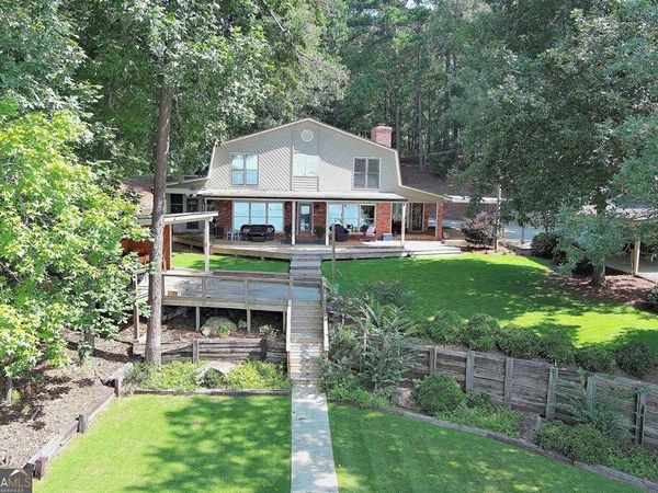 233 Pinetree Road, Hamilton, GA 31811