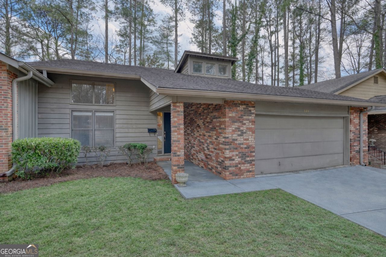 300 Cruise Court, Roswell, GA 30076 Main Photo