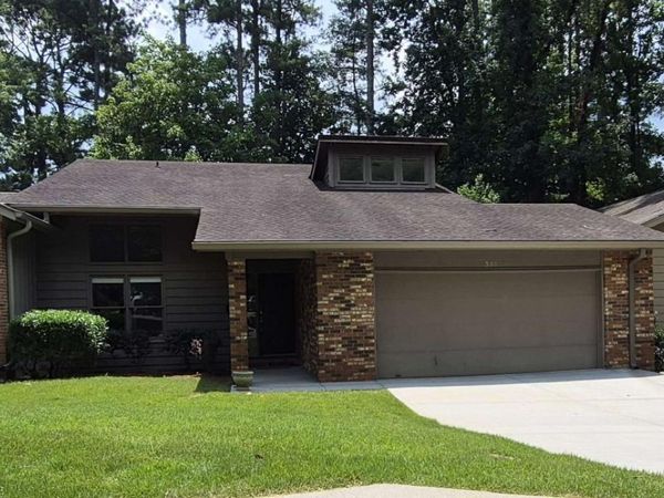 300 Cruise Court, Roswell, GA 30076