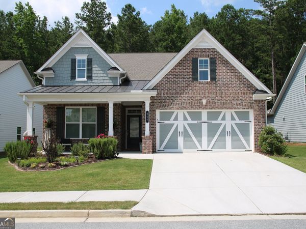 560 Plainfield Street, Fayetteville, GA 30215