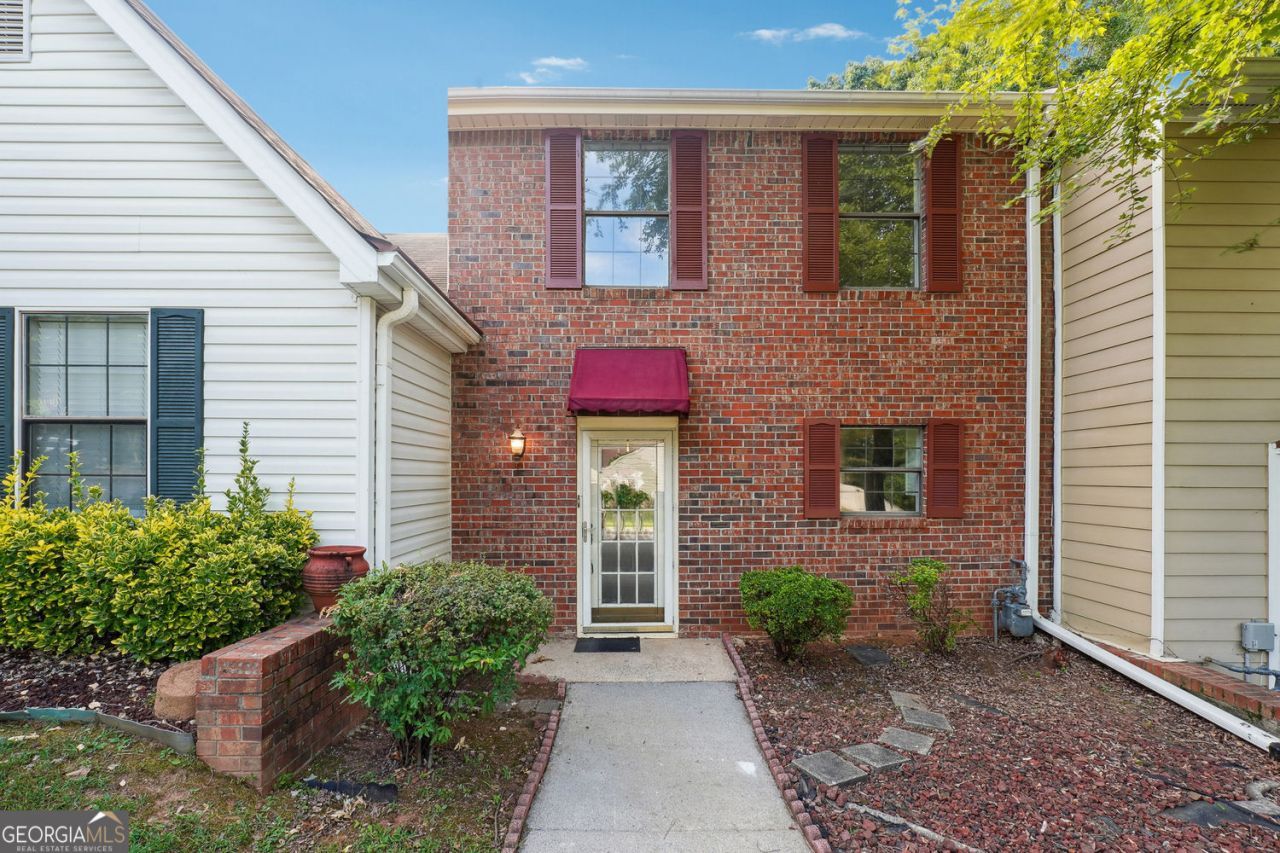 1070 Travelers Trail Nw, Kennesaw, GA 30144 Main Photo