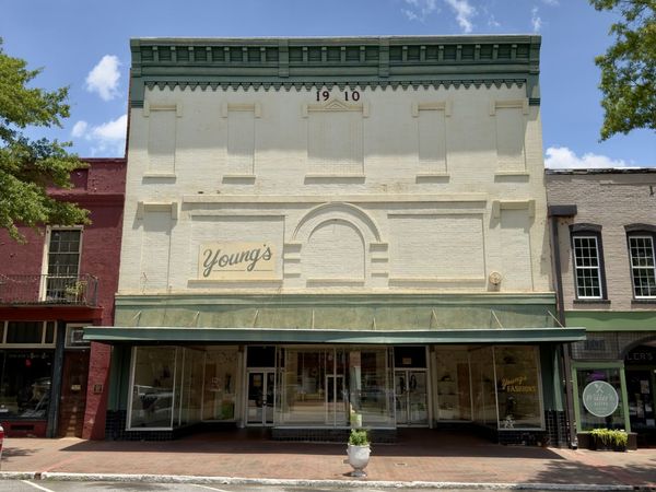 15 East Square, Washington, GA 30673