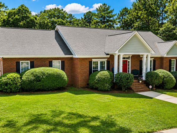 129 Larkspur, Albany, GA 31721