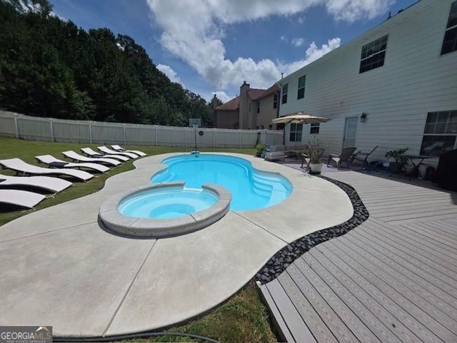 Property Image 32