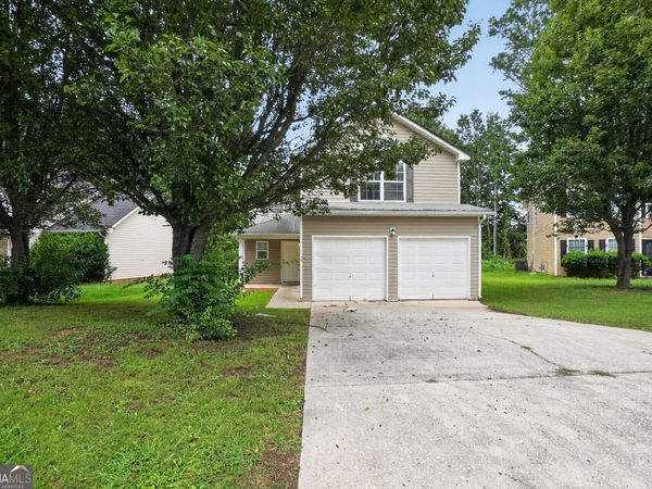 2735 Sand Lake Court, College Park, GA 30349