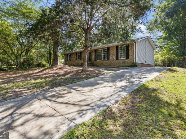 594 Kingston Lane NW, Conyers, GA 30012