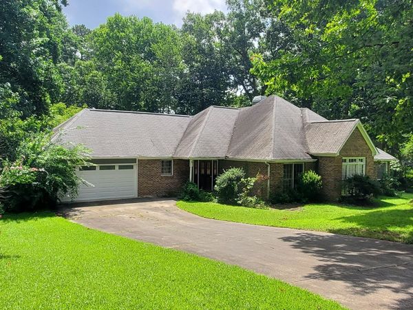 2161 Lakeway Drive, Dacula, GA 30019