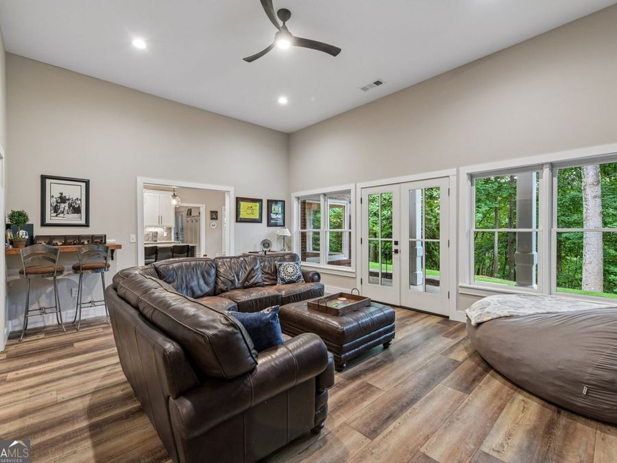 Property Image 60