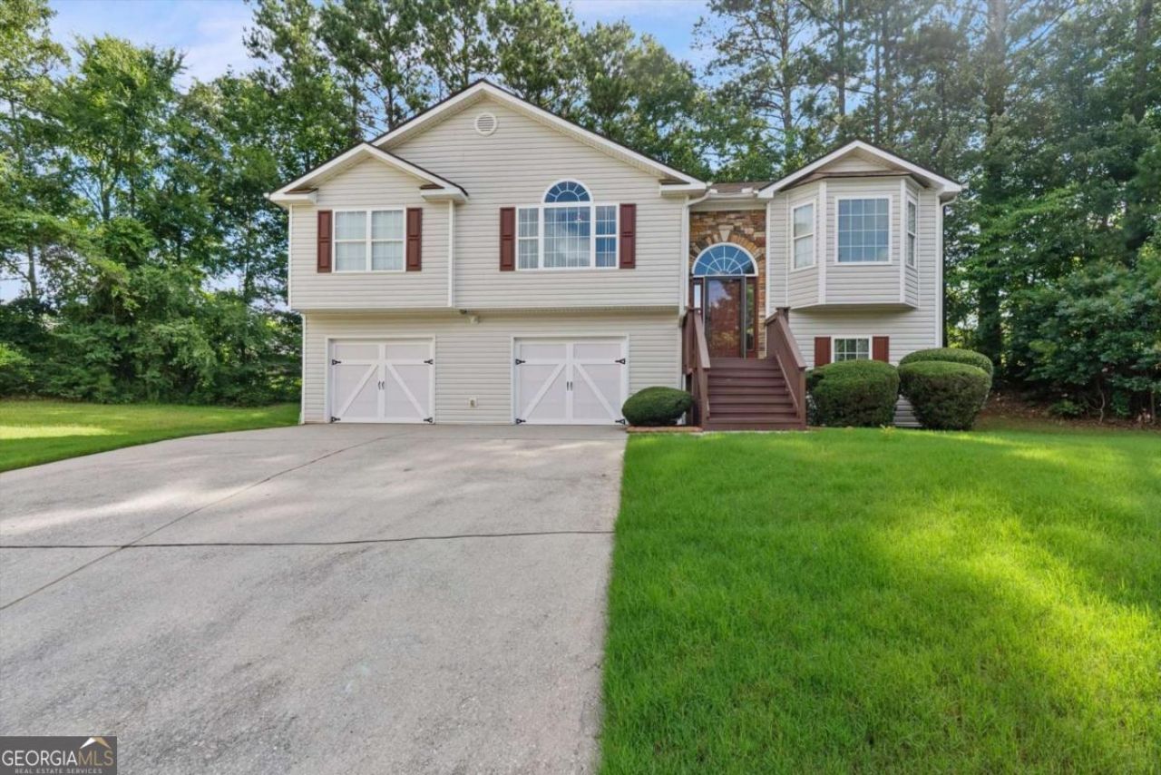 7402 Grayson Bridge Circle, Douglasville, GA 30134 Main Photo