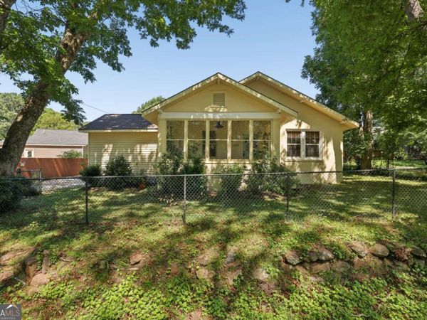200 S Jackson Street, Hartwell, GA 30643