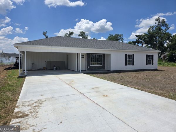 42 Fourth Ave, Hazlehurst, GA 31539