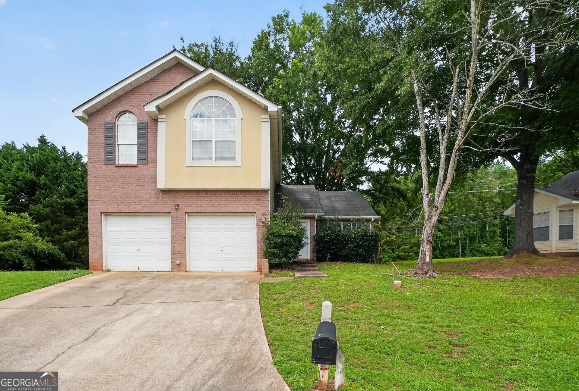 6138 Idlewood Manor, Lithonia, GA 30038 Main Photo