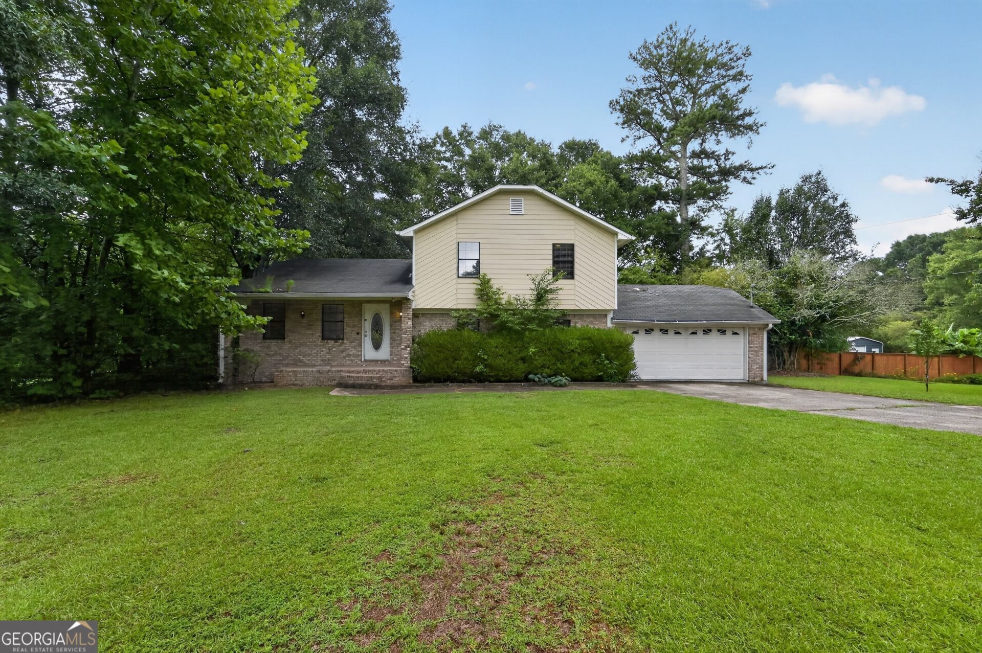 2820 Ozora Church Road, Loganville, GA 30052 Main Photo