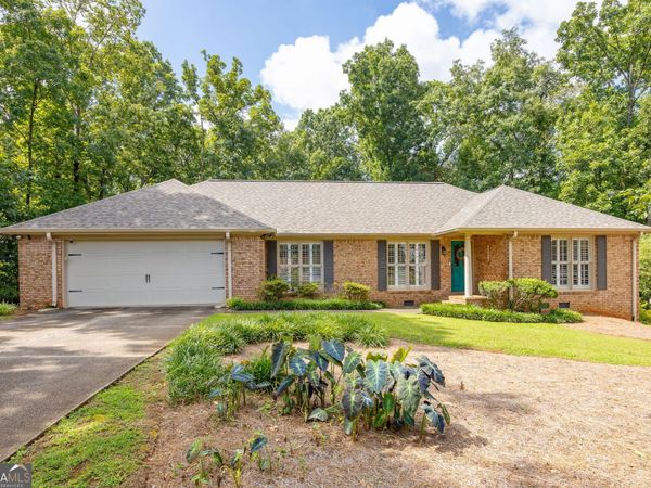 1656 Windcrest Drive SW, Marietta, GA 30064