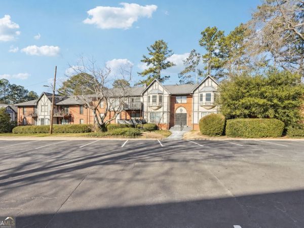 6851 Roswell Road, Unit N-20, Sandy Springs, GA 30328