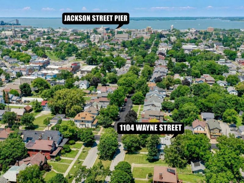 1104 Wayne Street, Sandusky, OH 44870 Photo 3