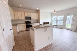 747 Redbud Lane photo 4
