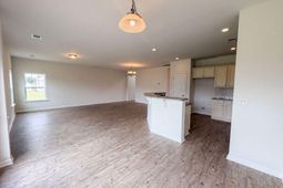 747 Redbud Lane photo 4