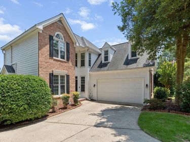 2000 Muirfield Village Way, Raleigh, NC 27604