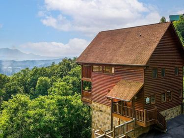 1851 Starr Street, Sevierville, TN 37876