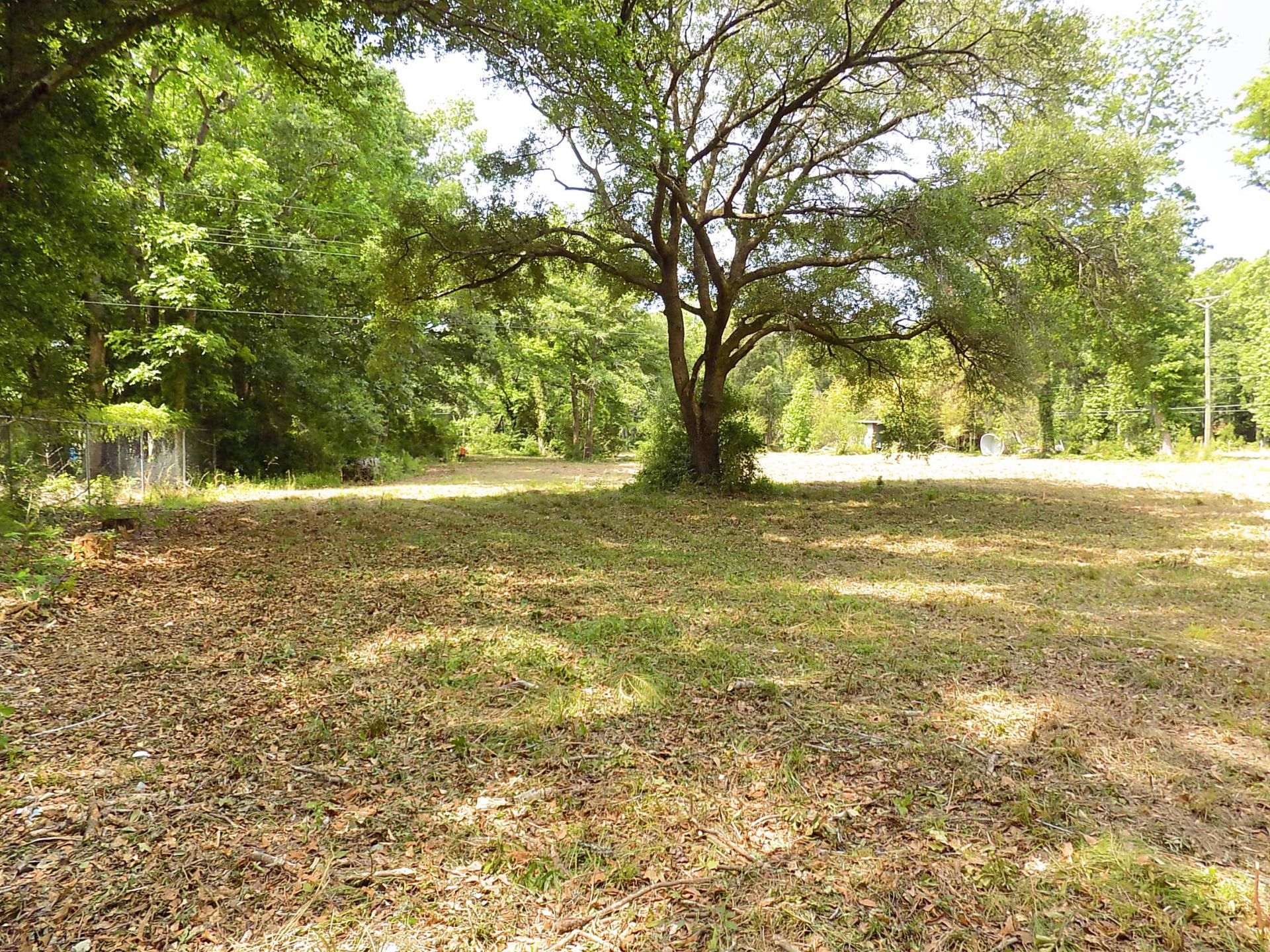 587 Main Road Photo 10