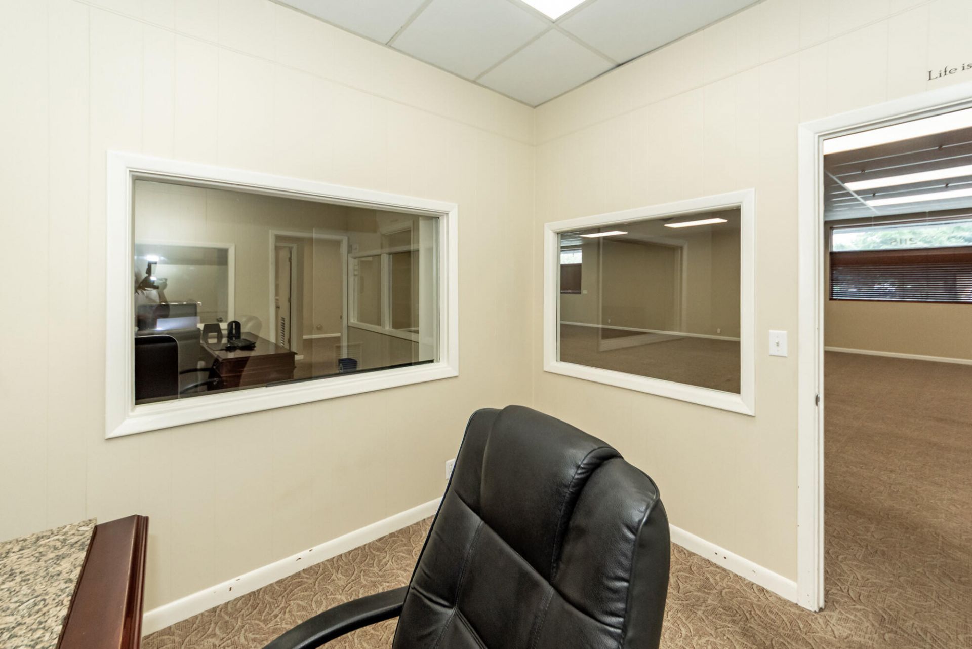 2118 Cosgrove Avenue  Photo 8