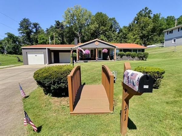 171 Lariat Drive , Gallipolis, OH 45631