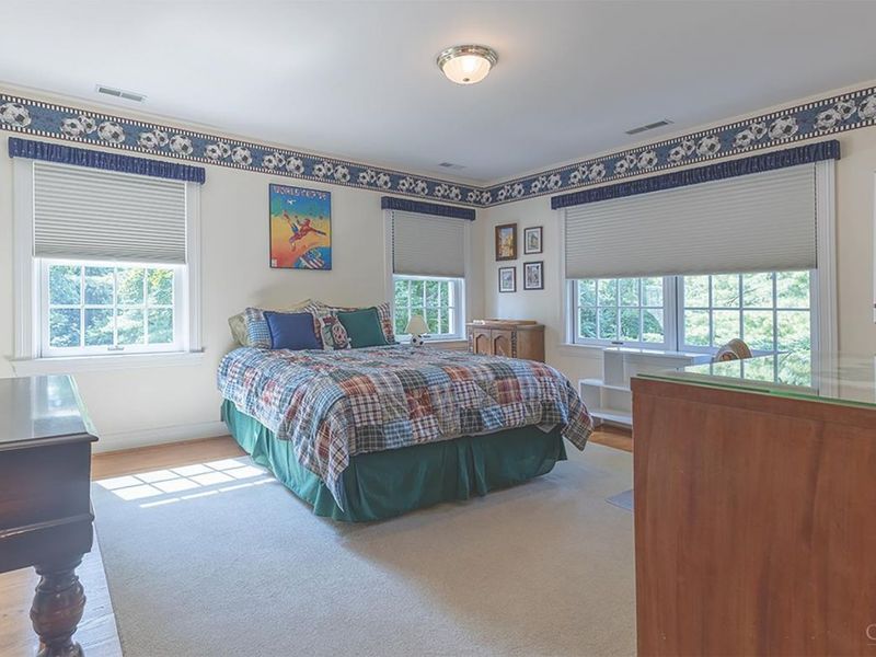 220 Linden Drive, Wyoming, OH 45215 Photo 32