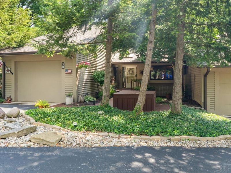 30 Big Oak Lane, Unit 8, Milford, OH 45150 Photo 3
