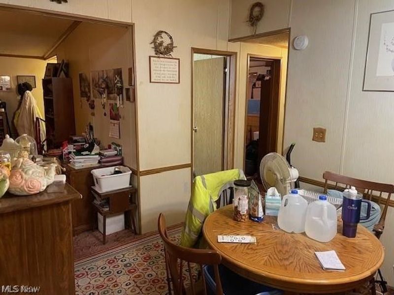 2434 Taft Avenue, Deerfield, OH 44411 Photo 3