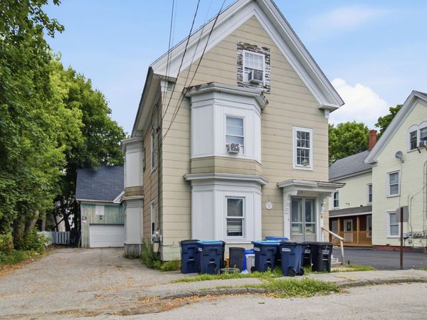 16 Temple Street , Auburn, ME 04210