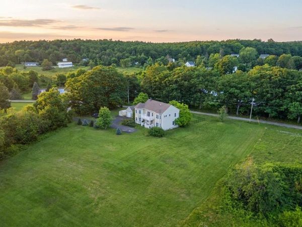515 Lowelltown Road, Wiscasset, ME 04578