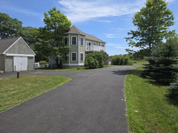 515 Lowelltown Road , Wiscasset, ME 04578