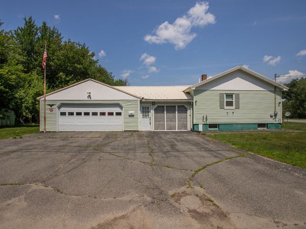 18 Independence Lane , East Millinocket, ME 04430