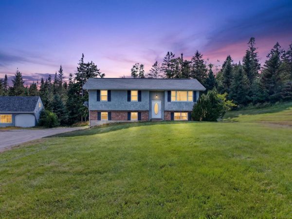 83 Kennebec Road , Machias, ME 04654