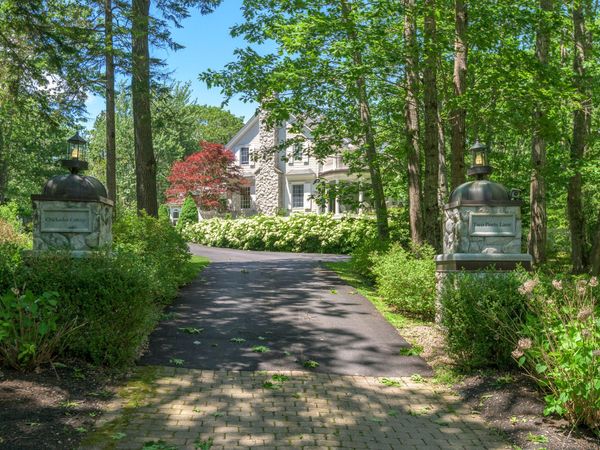 2 Poets Lane , Kennebunkport, ME 04046