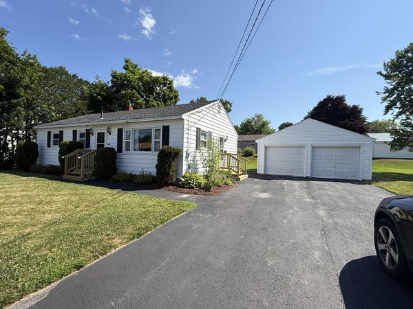 8 Broadlawn Drive , Brewer, ME 04412