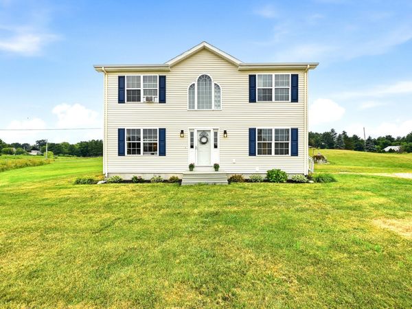6 Old Meadow Road , Lisbon, ME 04250