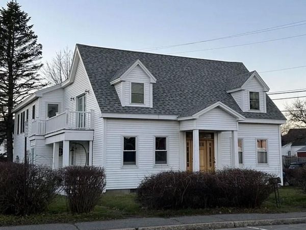 232 Main Street , Rockland, ME 04841