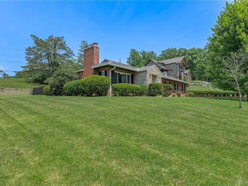 885 Big Hill Road, Kettering, OH 45419 Photo 3