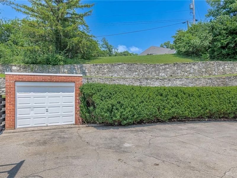 885 Big Hill Road, Kettering, OH 45419 Photo 33