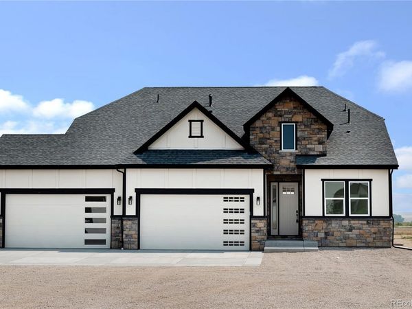 7440 Woodchest Street, Strasburg, CO 80136