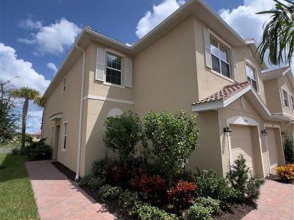 2806 Blossom WAY , NAPLES, FL 34120