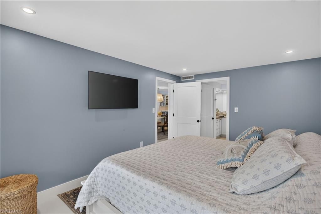 26000 Hickory Blvd , Unit 705, Bonita Springs, FL 34134 Photo
