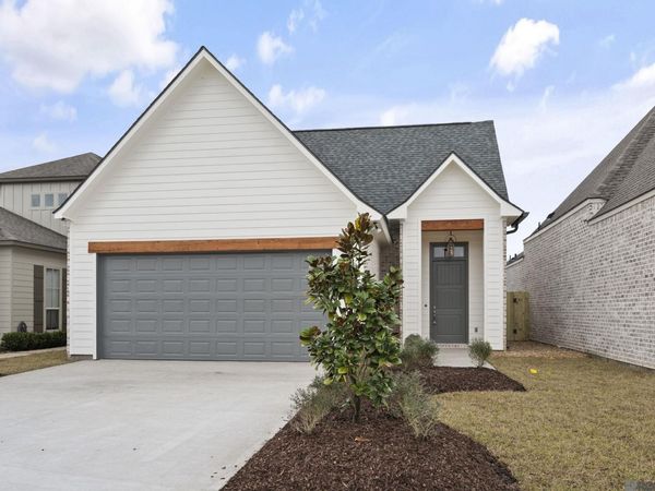 41053 Galvez Trails Blvd, Prairieville, LA 70769