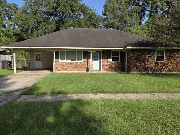 1968 Stafford Dr, Baton Rouge, LA 70810
