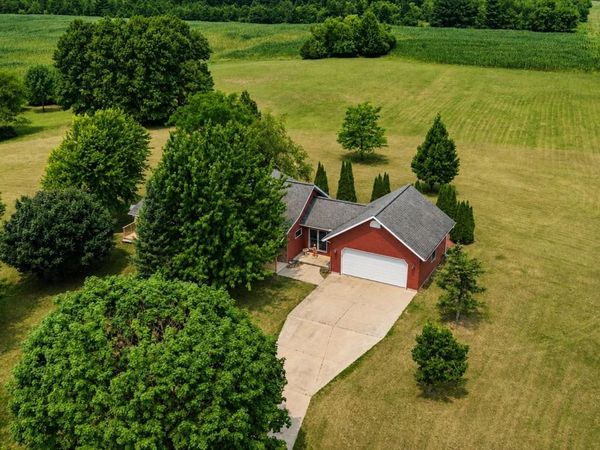 W2712 County Road J, Montello, WI 53949