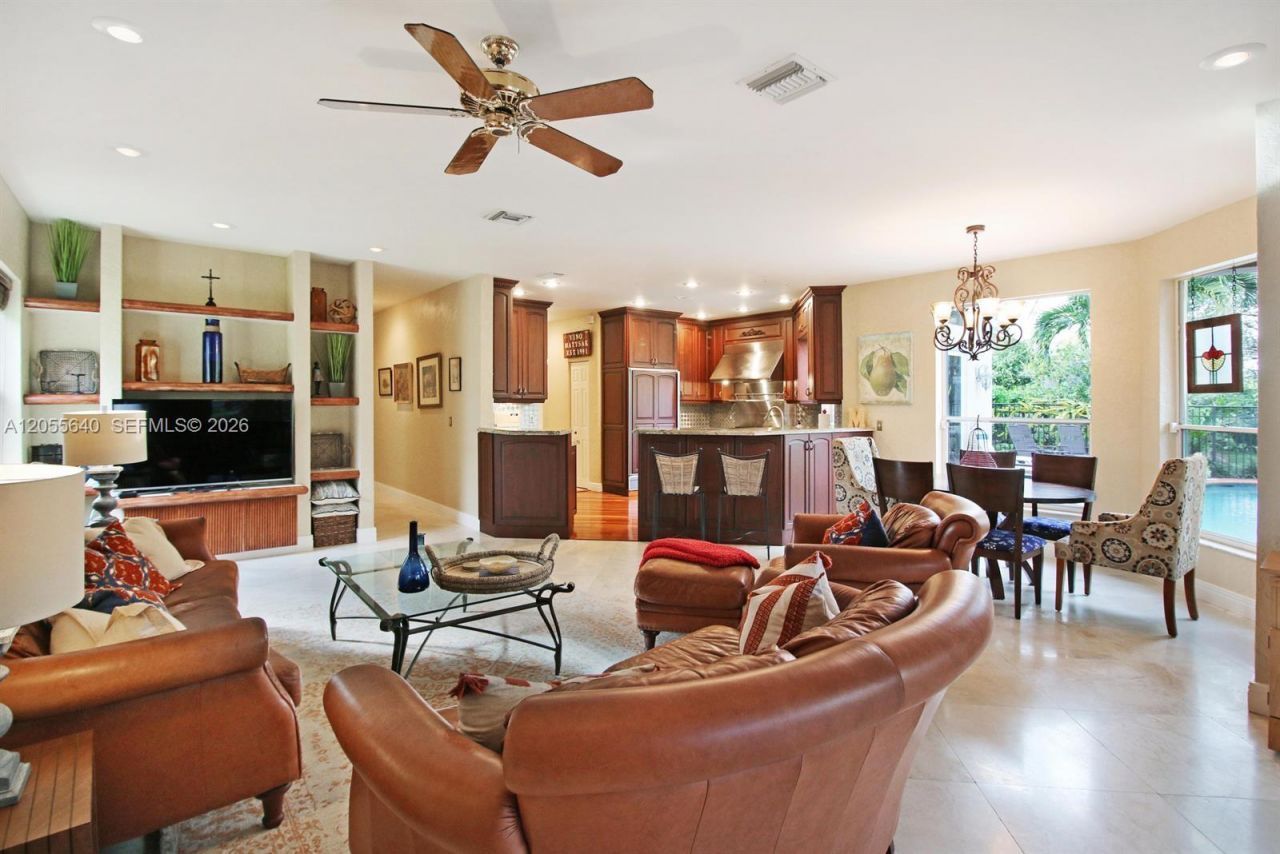 7820 NW 83rd St, Tamarac, FL 33321 Photo